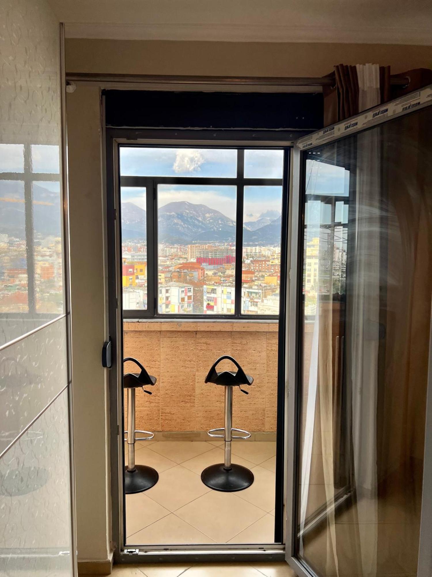 Boulevard Views - Spacious Tirana Apartment Zewnętrze zdjęcie
